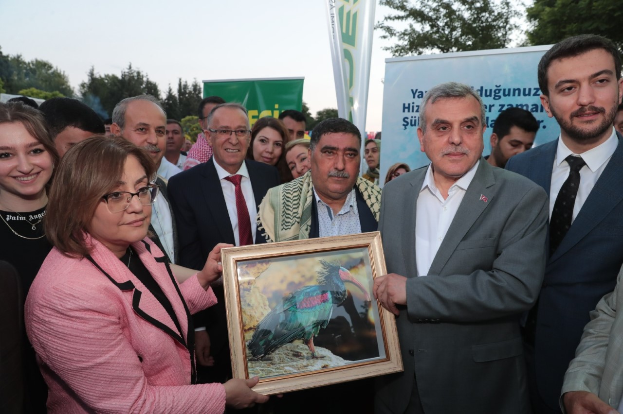 GAZİANTEP 6. HEMŞERİ DERNEKLERİ FESTİVALİ’NE ŞANLIURFA DAMGA VURDU